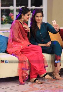 Sanam Baloch feet photo thumbnail