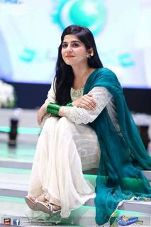 Sanam Baloch feet photo thumbnail