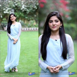 Sanam Baloch feet photo thumbnail