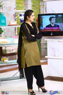 Sanam Baloch feet photo thumbnail