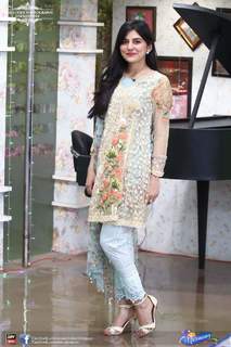 Sanam Baloch feet photo thumbnail