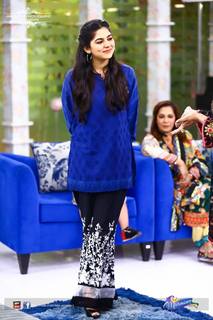 Sanam Baloch feet photo thumbnail