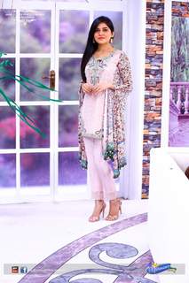 Sanam Baloch feet photo thumbnail