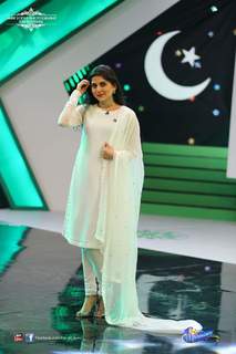 Sanam Baloch feet photo thumbnail
