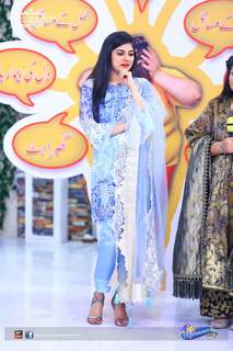 Sanam Baloch feet photo thumbnail