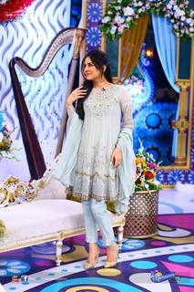 Sanam Baloch feet photo thumbnail