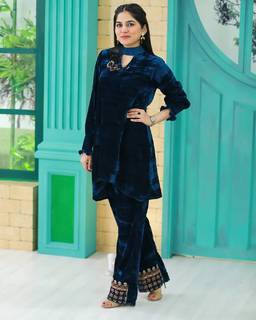 Sanam Baloch feet photo thumbnail