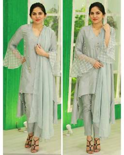 Sanam Baloch feet photo thumbnail