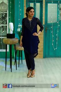 Sanam Baloch feet photo thumbnail