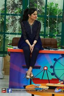 Sanam Baloch feet photo thumbnail