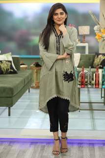 Sanam Baloch feet photo thumbnail