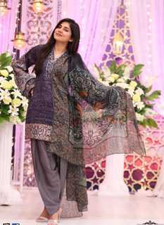 Sanam Baloch feet photo thumbnail