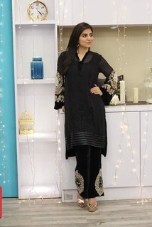 Sanam Baloch feet photo thumbnail