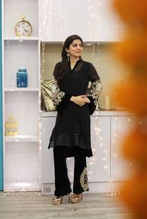 Sanam Baloch feet photo thumbnail