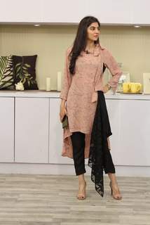 Sanam Baloch feet photo thumbnail