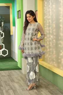 Sanam Baloch feet photo thumbnail
