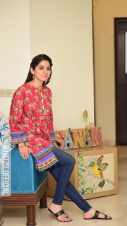 Sanam Baloch feet photo thumbnail