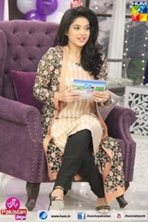 Sanam Jung feet photo 11