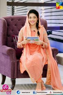 Sanam Jung feet photo 8