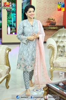 Sanam Jung feet photo 5