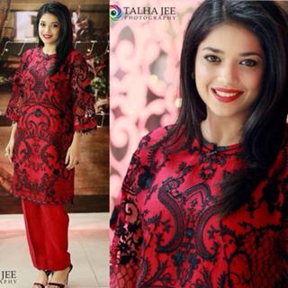 Sanam Jung feet photo 7