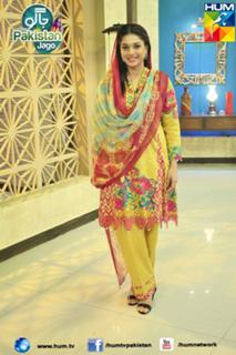 Sanam Jung feet photo 3