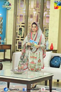 Sanam Jung feet photo 20