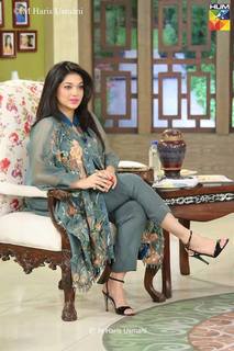 Sanam Jung feet photo 2