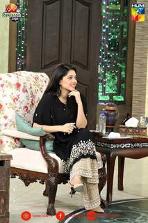 Sanam Jung feet photo 16