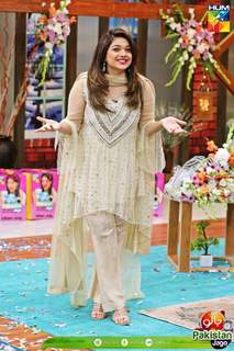 Sanam Jung feet photo 5