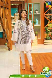 Sanam Jung feet photo 8