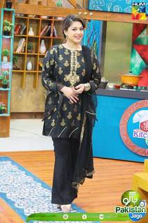 Sanam Jung feet photo 10