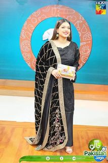 Sanam Jung feet photo 6