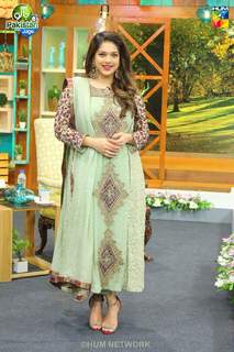 Sanam Jung feet photo 3