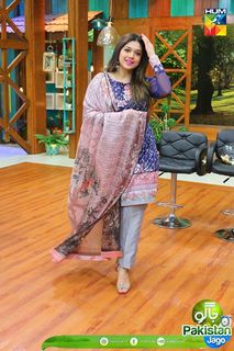 Sanam Jung feet photo 15