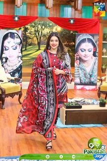 Sanam Jung feet photo 3