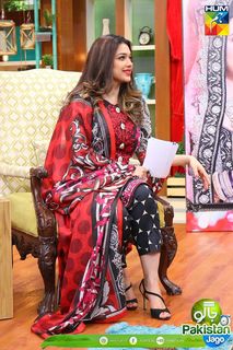 Sanam Jung feet photo 2