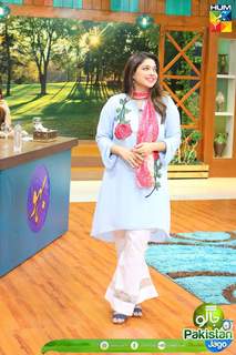 Sanam Jung feet photo 1