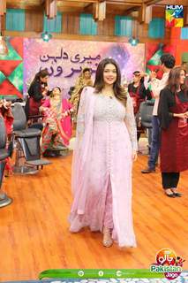 Sanam Jung feet photo 7