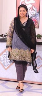 Sanam Jung feet photo 6