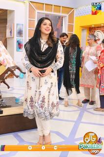 Sanam Jung feet photo 19
