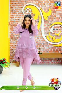 Sanam Jung feet photo 15
