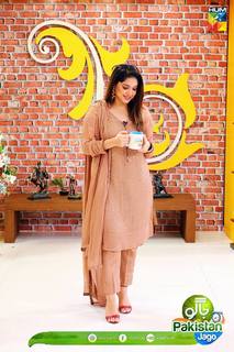 Sanam Jung feet photo 19
