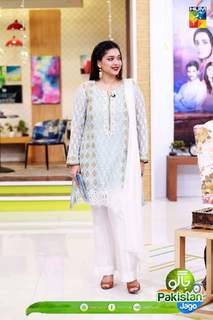 Sanam Jung feet photo 14
