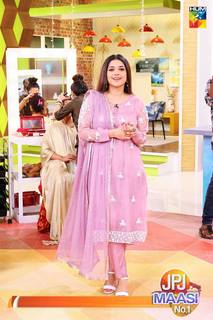 Sanam Jung feet photo 11