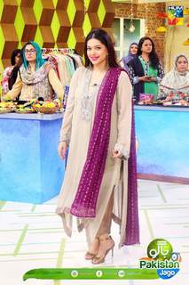Sanam Jung feet photo 3