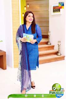 Sanam Jung feet photo 11
