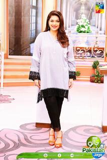 Sanam Jung feet photo 2