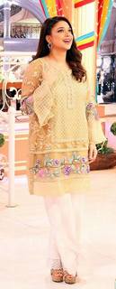Sanam Jung feet photo 10