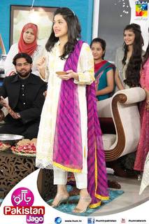 Sanam Jung feet photo 14